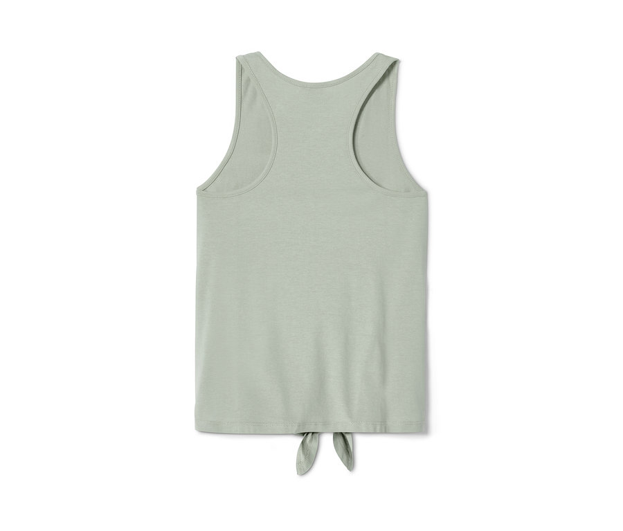 Hátulnézet egy világoszöld topról. A felső alja csomózott.