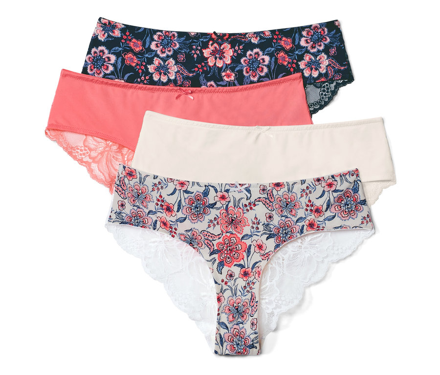 Négy különböző színű és mintájú brazil alsó egymáson.