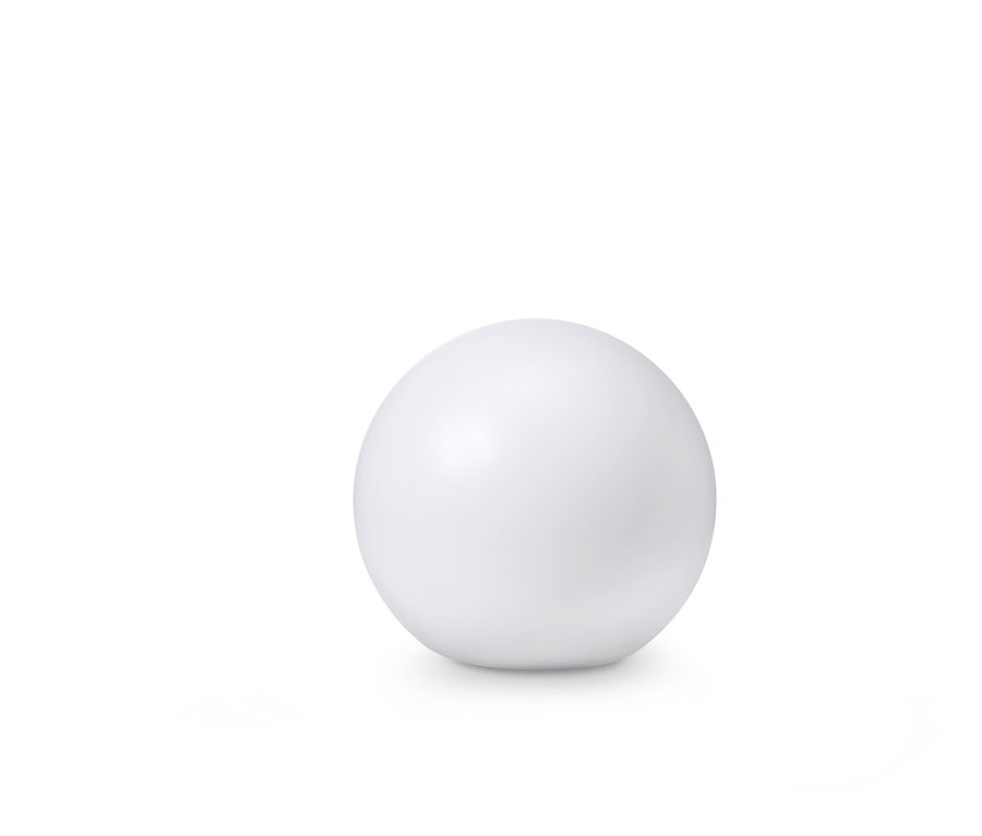 Fehér színű, színváltós, leveles mintázatú napelemes LED gömb világít.