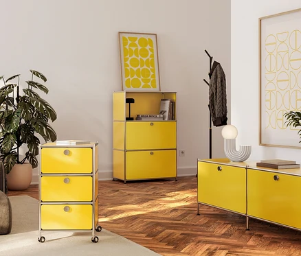 Nappali kanapéval és sárga Rollcontainer Metall »CN3« 3 fiókkal.