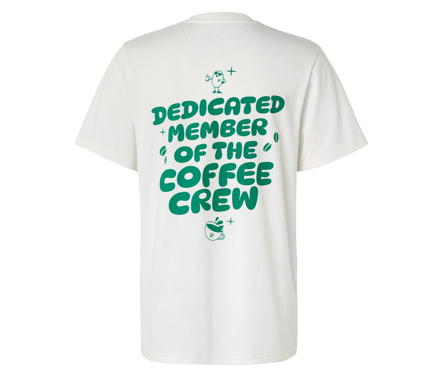 Hátulnézet egy fehér Unisex Coffee Crew pólóról zöld nyomtatással.