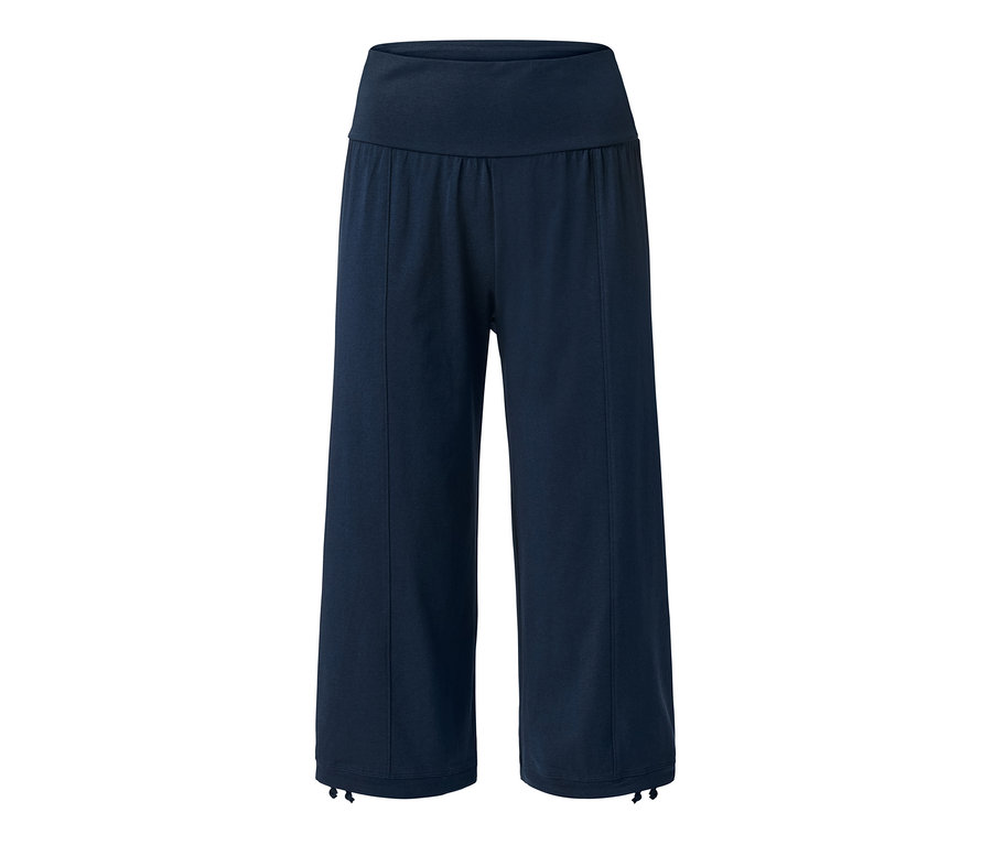 Egy sötétkék, 3/4-es női sportnadrág.