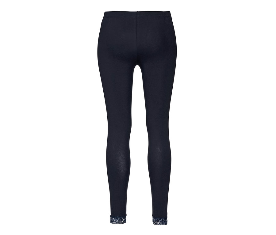 Sötétkék leggings csipkés szegéllyel.