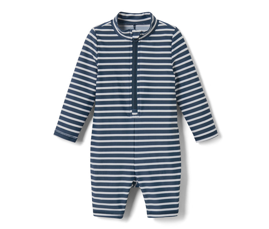 Csíkos kisgyermek kezeslábas, 80-as fényvédő faktorral.