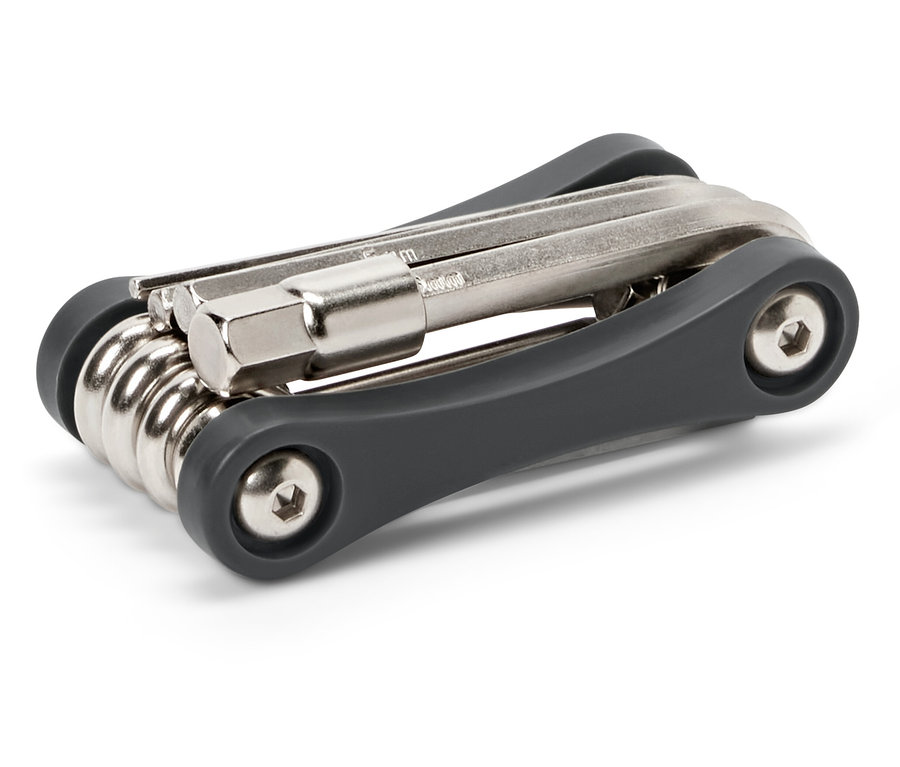 Összecsukható multifunkciós szerszám különböző ezüst színű tartozékokkal és szürke markolattal.