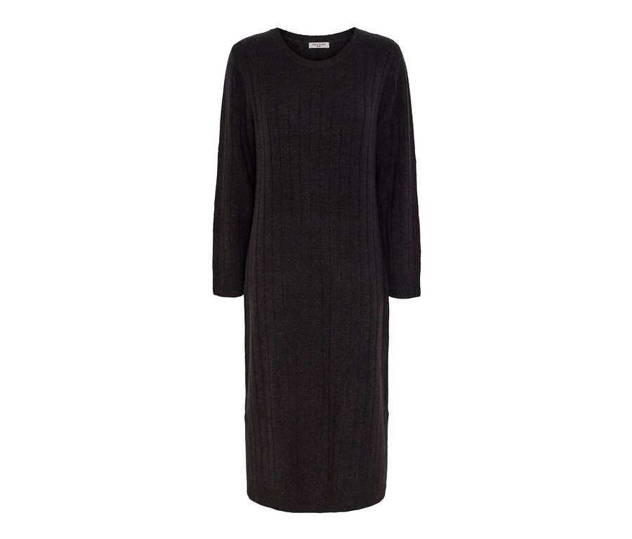 Szürke, bordás kötésű ruha.