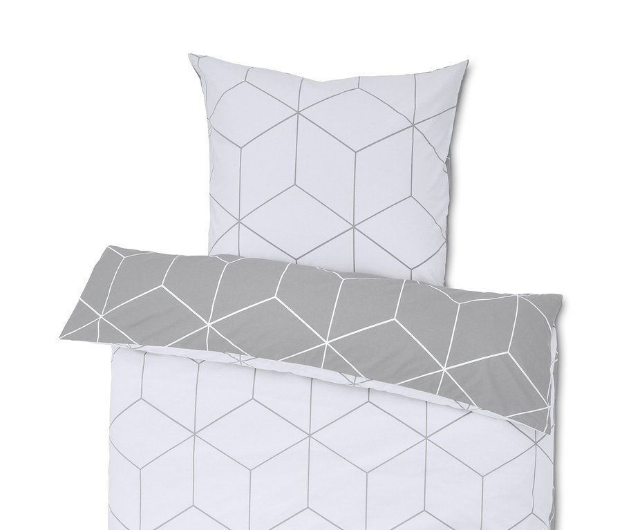 Fehér renforcé ágynemű szürke geometriai mintával.