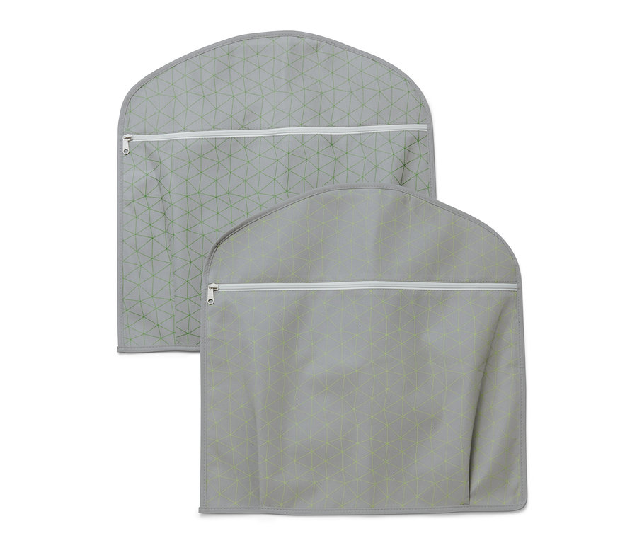 Két szürke, mintás szekrényrendszerező szettben.