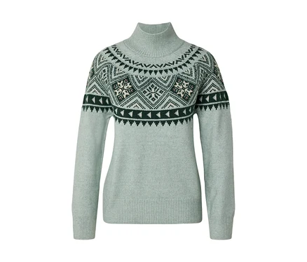 Világoszöld garbó pulóver sötétzöld, fehér és világosbarna Fair Isle mintával a vállakon és a mellkas felső részén.