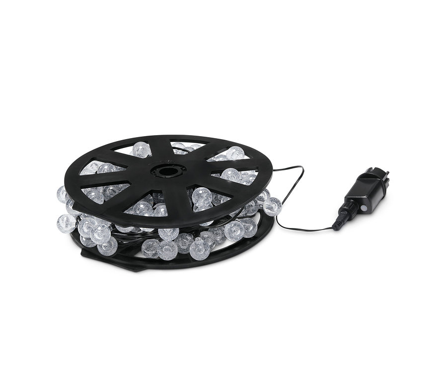 Fekete tekercs LED-es kültéri gömb égősorral, 120 LED-del. Átlátszó gömblámpák vannak a tekercsre tekerve.