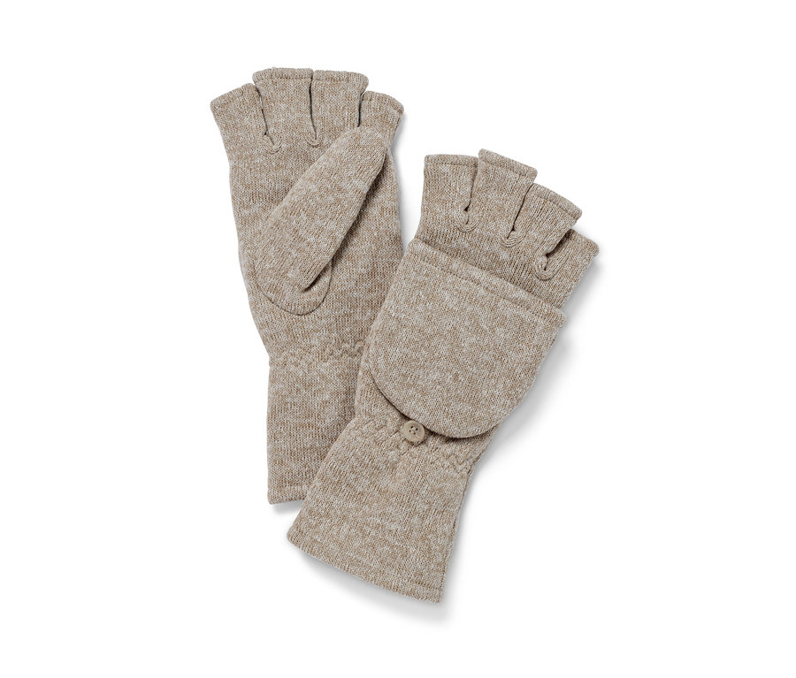 Bézs női lehajtható kötött polárkesztyű.