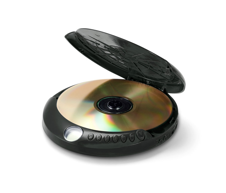 Egy fekete hordozható CD-lejátszó nyitott fedéllel és behelyezett CD-vel.