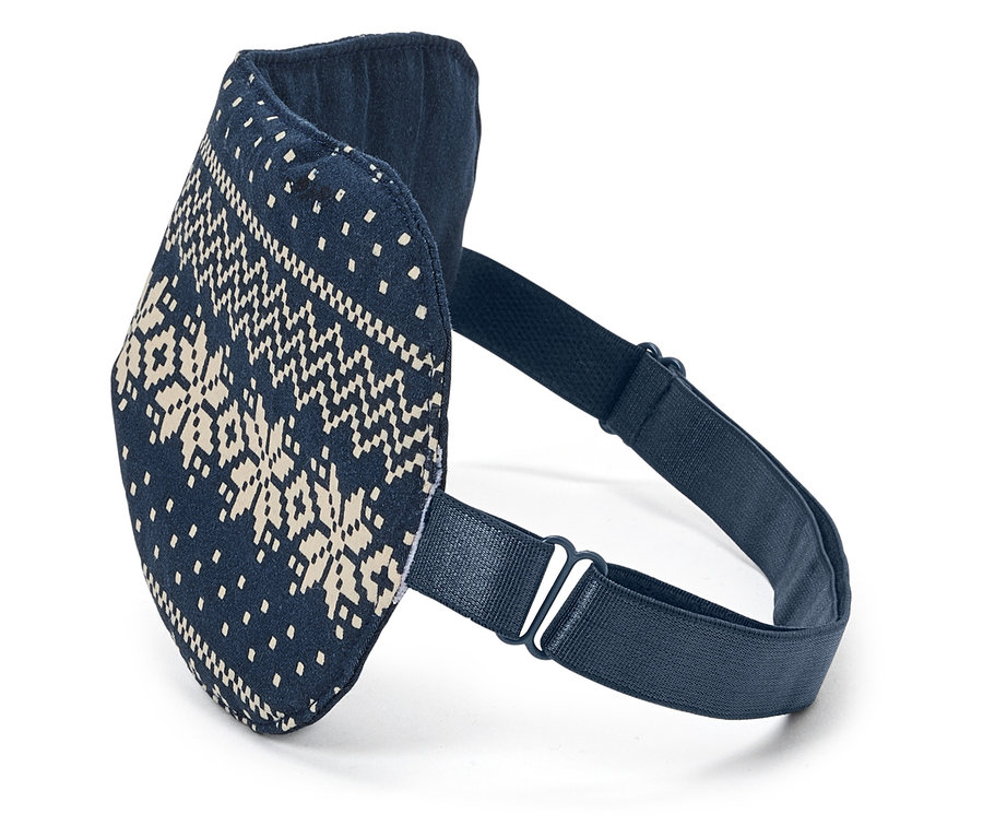 Kék alvómaszk geometriai mintával.