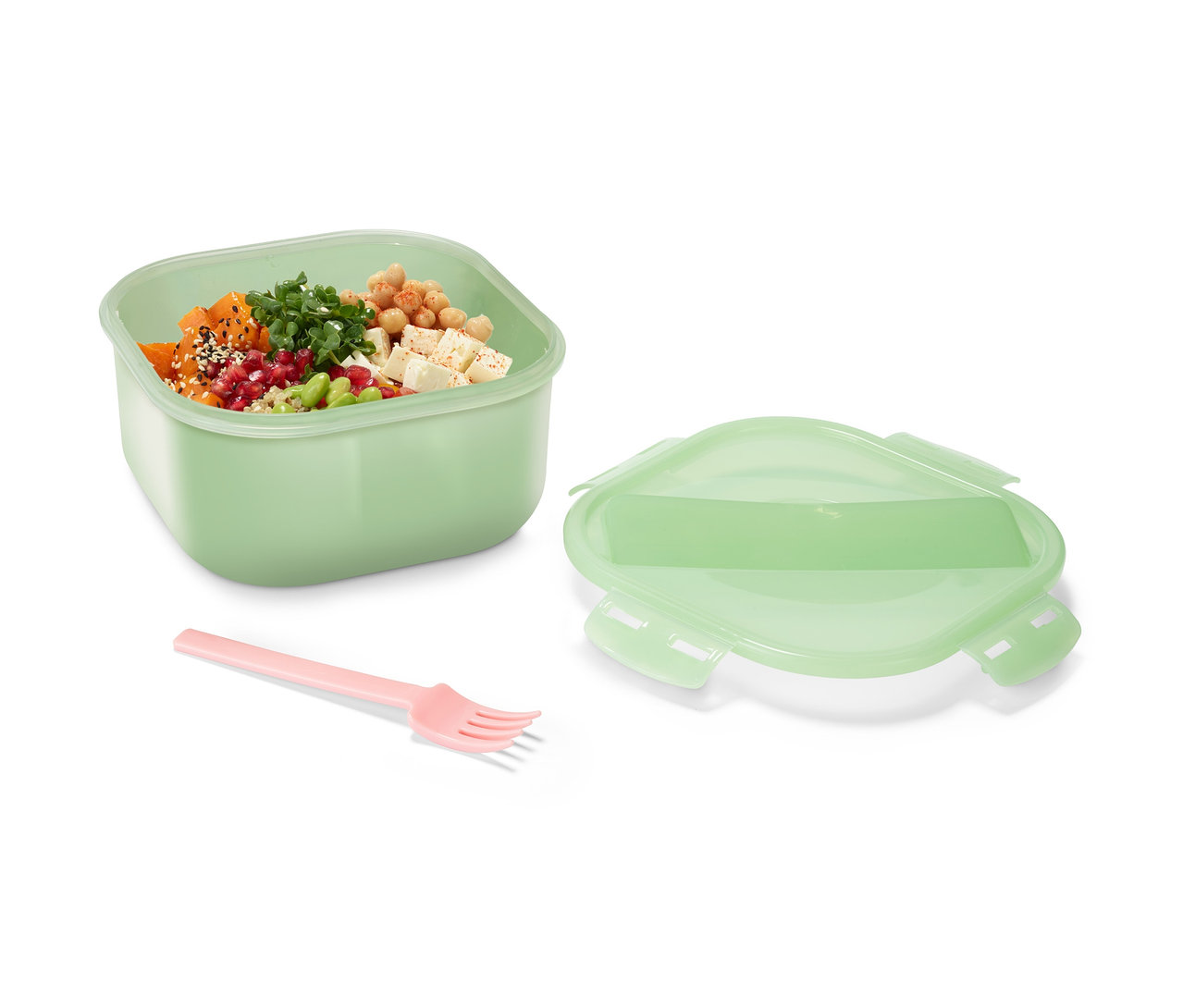 Egy zöld ételhordó doboz tartalmmal és egy rózsaszín villával.