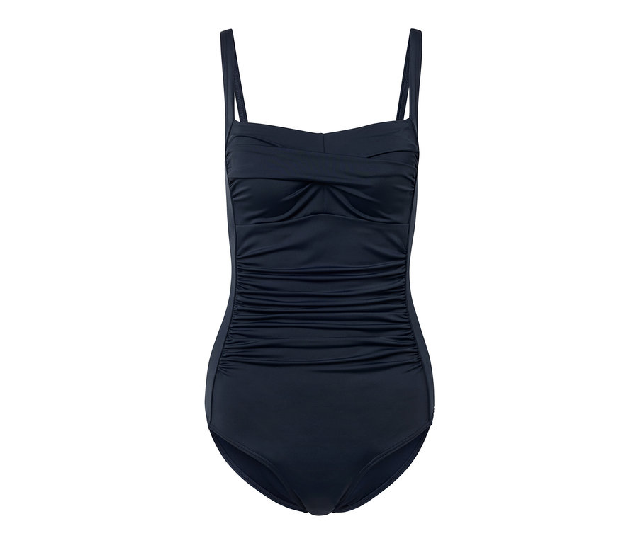 Kék, alakformáló női fürdőruha fehér háttérrel.