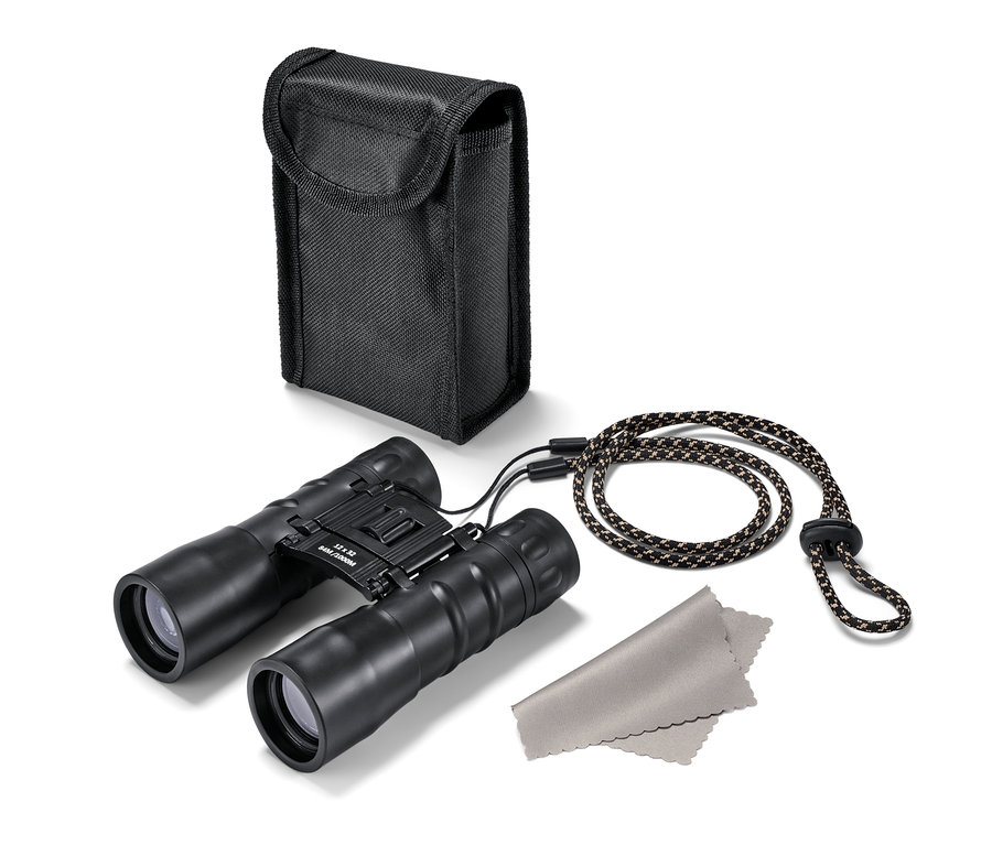 Fekete »12x32« zseblátcső tokkal, törlőkendővel és zsinórral.