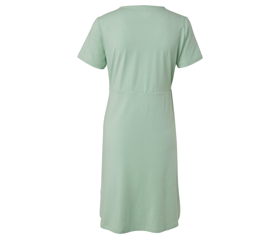 Egy világoszöld hálóing hátulnézete.