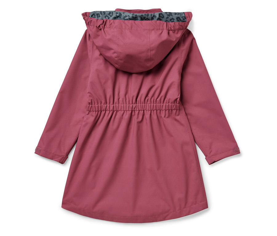 Egy gyermek esőparka hátsó nézete.