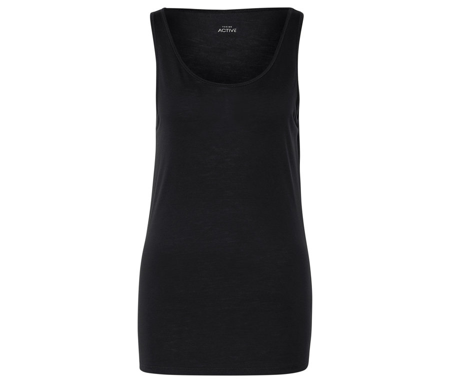 Fekete atléta ACTIVE logóval a tetején.