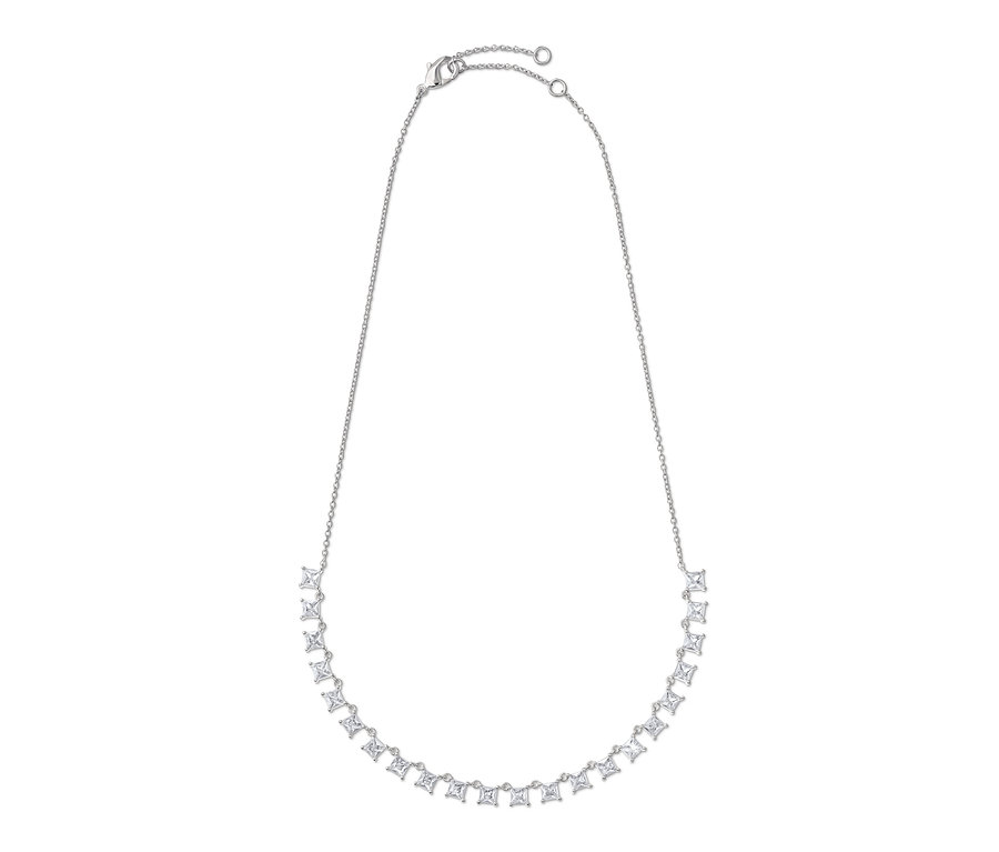 Ezüstszínű nyaklánc cirkóniával.