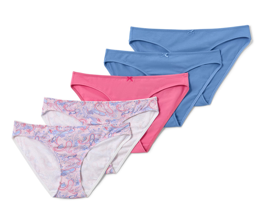 Öt mintás alsó egymás fölött, átlósan elrendezve.