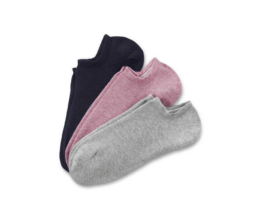 Három pár női bokazokni.