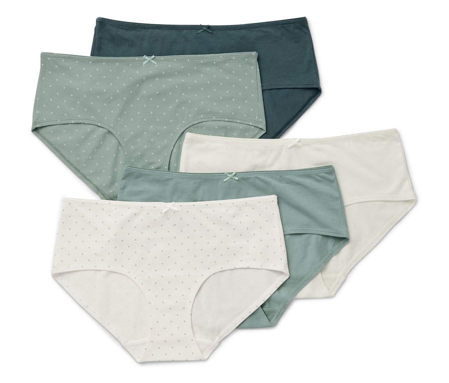 Egy szett, hat női alsó különböző színekben és mintákkal.
