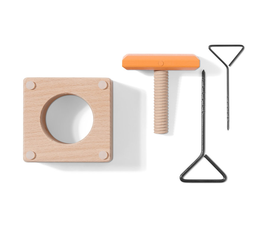 Gesztenyefúró és diótörő, fa, fa négyzet.