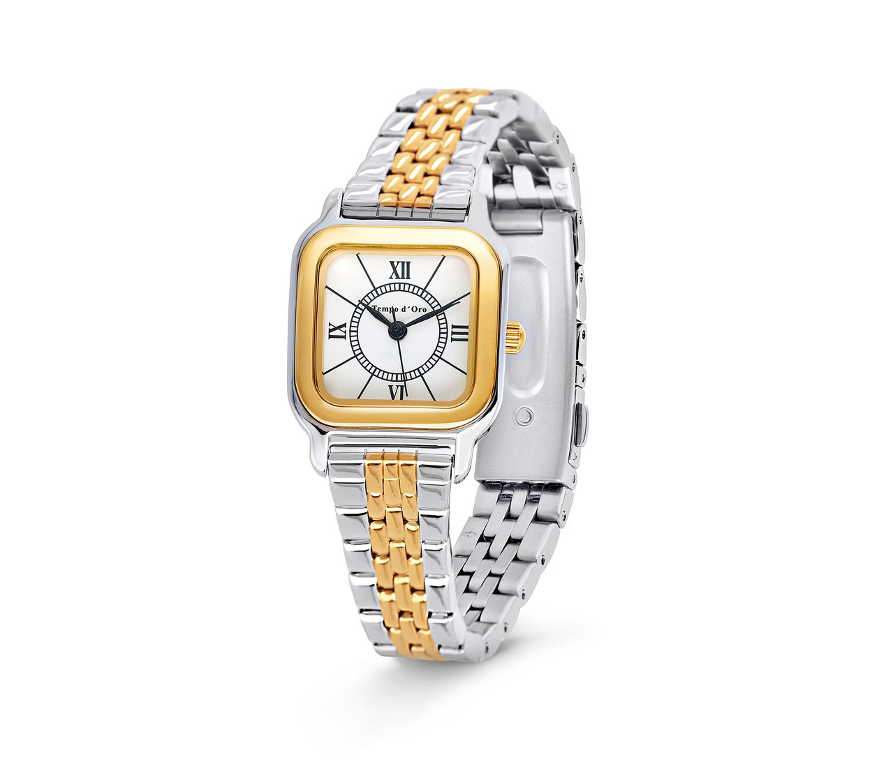 Közelkép egy rozsdamentes acél, kéttónusú női óráról, négyzet alakú, aranyszínű számlappal.