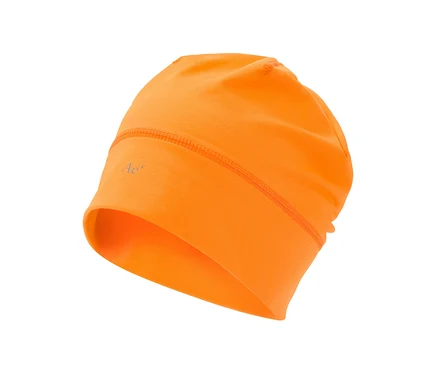 Egy neonnarancssárga termosapka részlete.