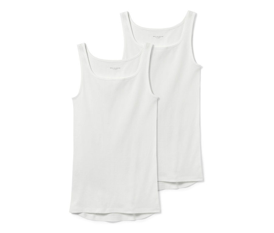 Két fehér, minőségi, finoman bordázott férfi trikó egymáson.