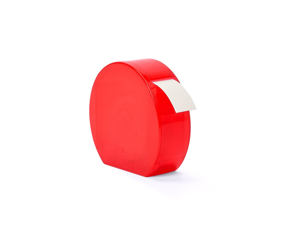 Egy piros címkeadagoló egy fehér címkével.