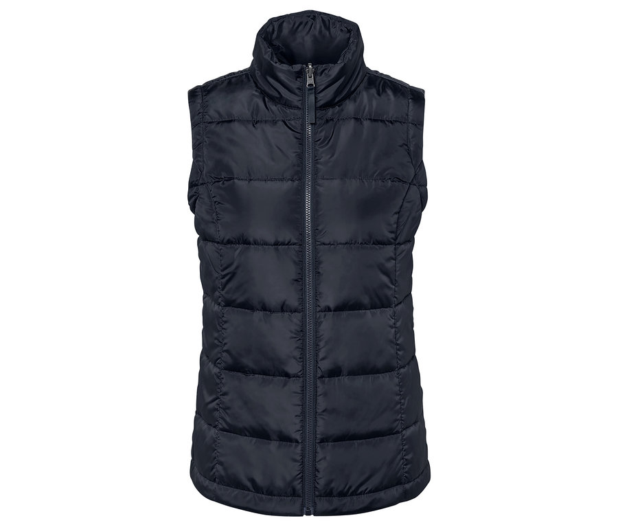 Sötétkék, steppelt mellény cipzárral és magas gallérral.