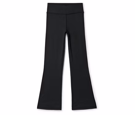 Fekete magas derekú, trapéz szárú leggings.