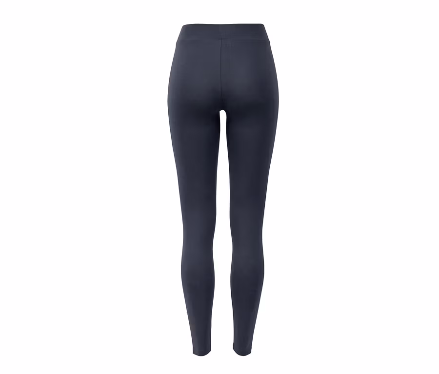 Hátulnézet egy sport leggingsről.