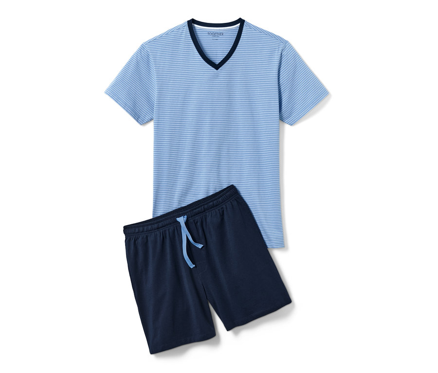Kék, csíkos rövid pizsama sötétkék rövidnadrággal.
