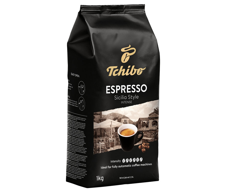 Egy fekete csomag Tchibo Espresso Sicilia Style 1 kg-os kávébab.