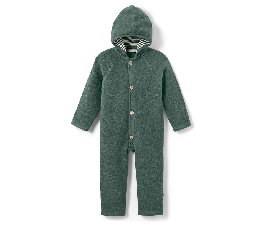 Zöld, kapucnis, gombos babaruha.