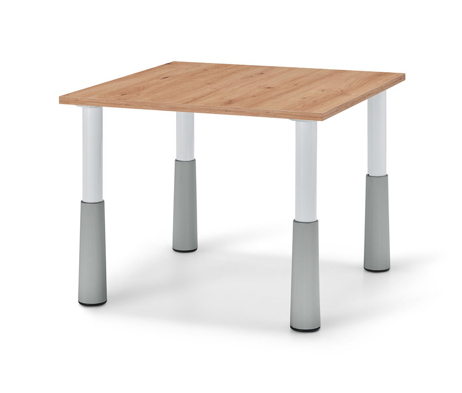 Négyzet alakú gyermekasztal fa hatású asztallappal, fehér lábakkal és szürke, állítható magasságú elemekkel.
