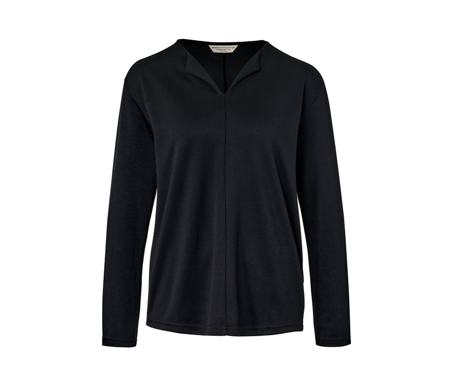 Fekete, hosszú ujjú pólóblúz.