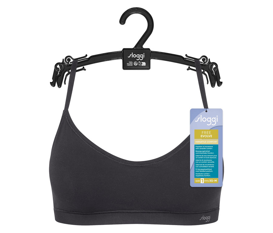 Fekete Sloggi melltartó fekete vállfán lóg.