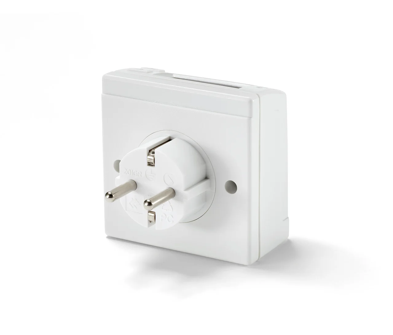 Fehér energiafogyasztás-mérő.