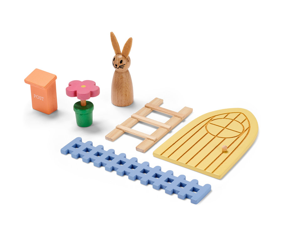 Húsvéti manóajtó készlet: fa törpe, ajtó, létra, kerítés, virág és postaláda.