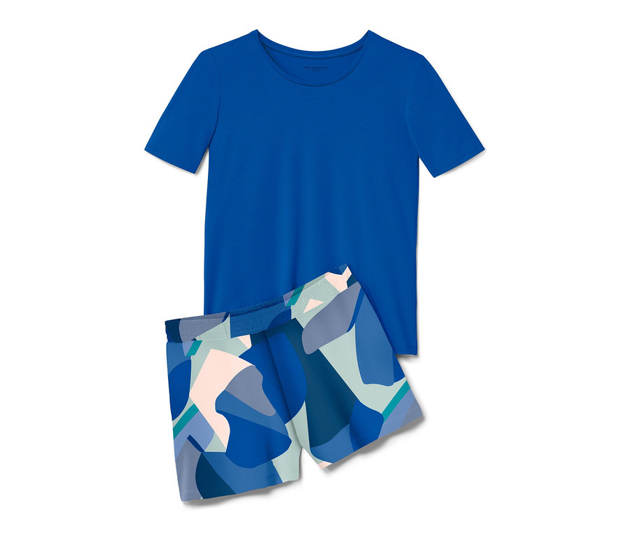 Kék, rövid ujjú női rövidnadrágos pizsama, mintás rövidnadrággal.