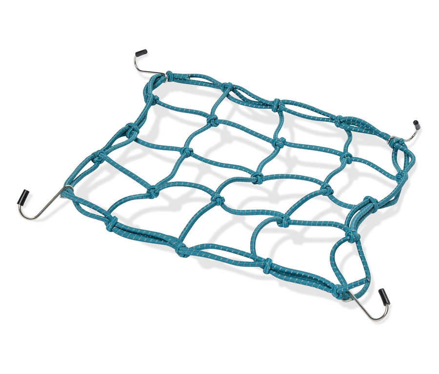 Egy kék csomagtartó háló, minden sarkán kampóval, fehér háttéren fekszik.