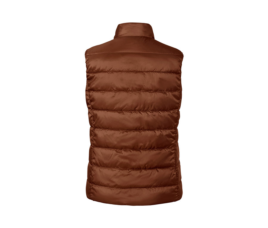 A sötétkék/barna női kifordítható steppelt mellény hátulnézete.