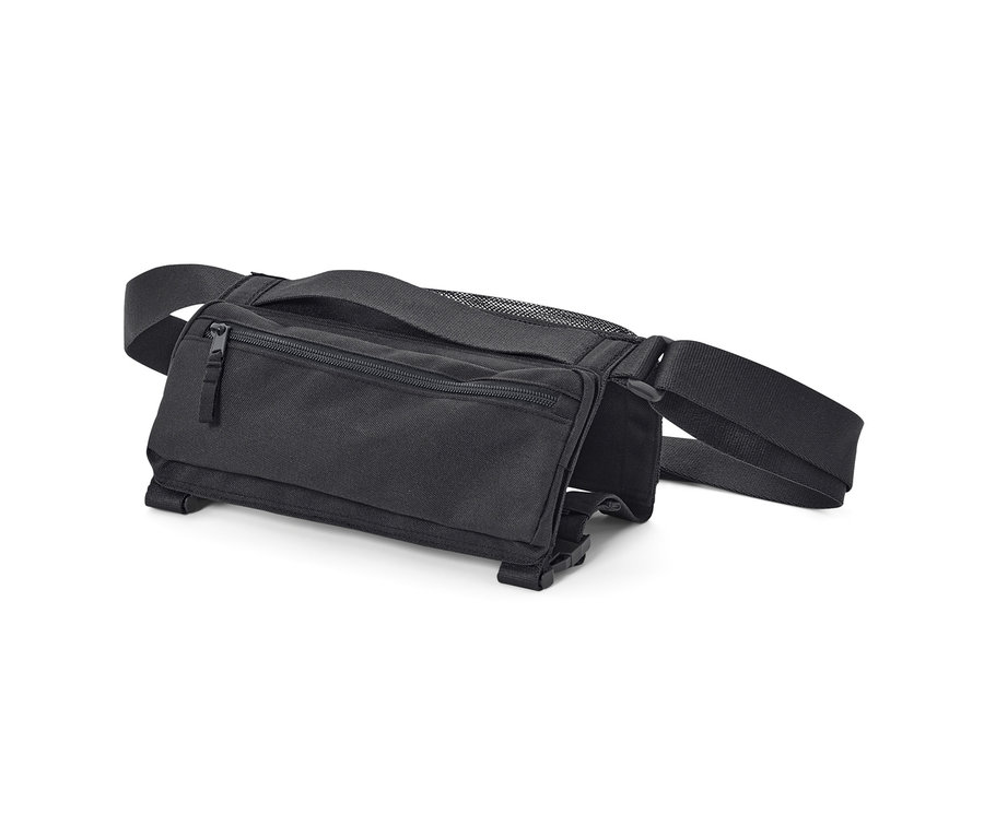 Fekete hordozópánt fitneszmatrachoz, fehér háttérrel.