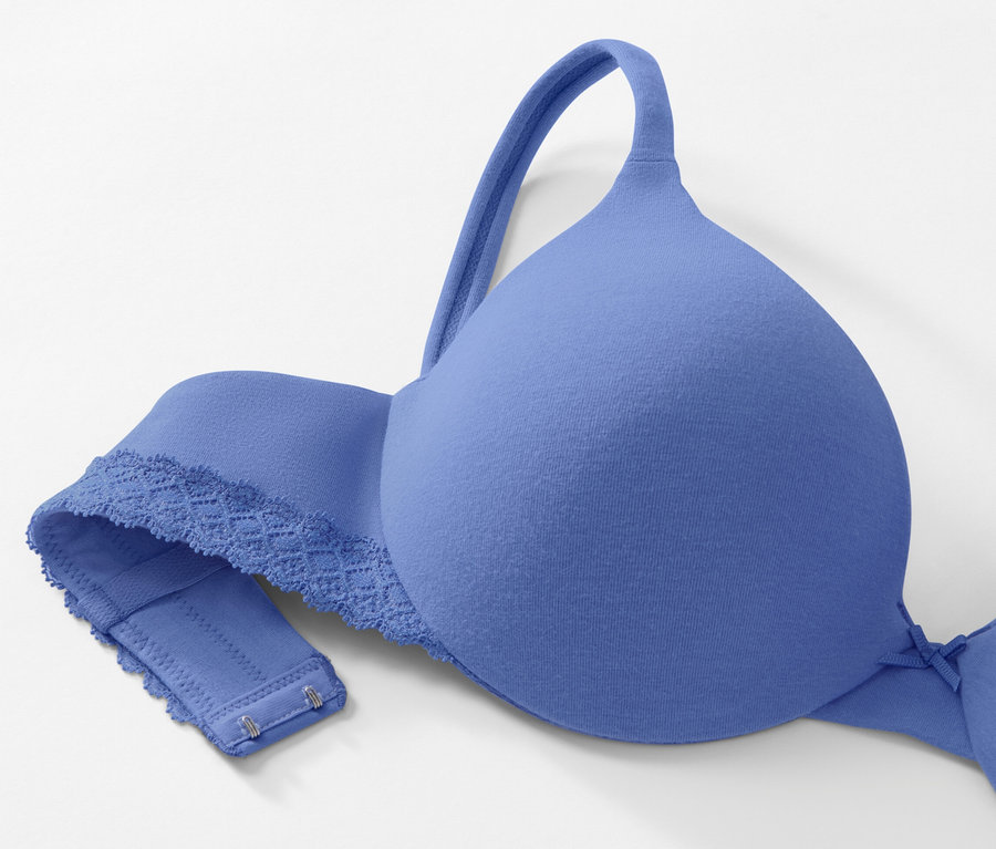 Kék női kosaras melltartó fehér háttéren.