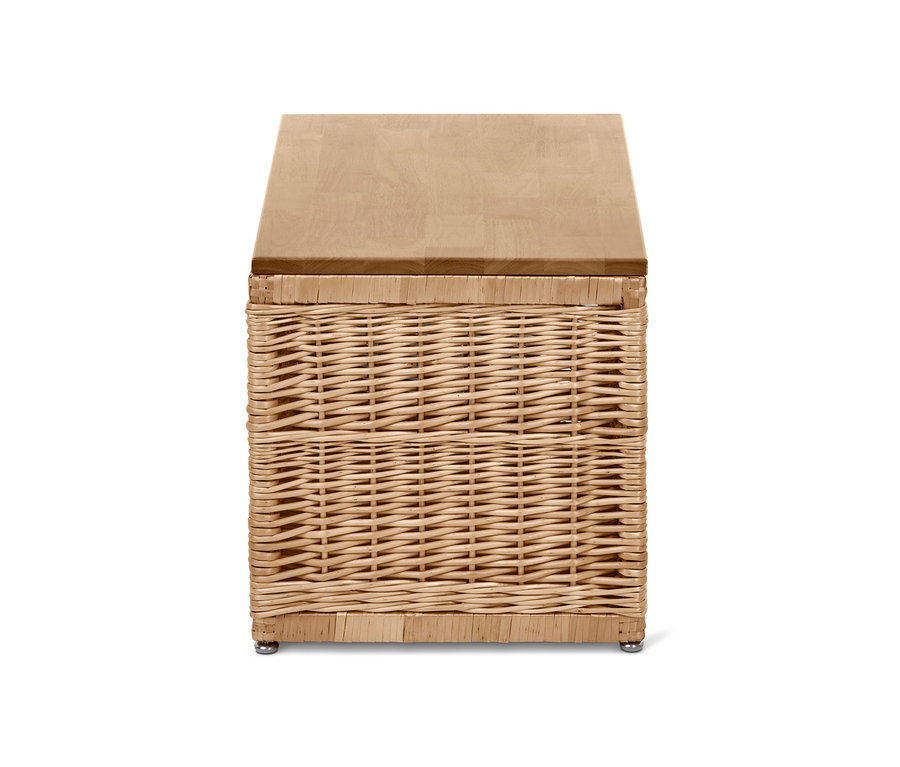 Rattan tárolóláda fa fedéllel.