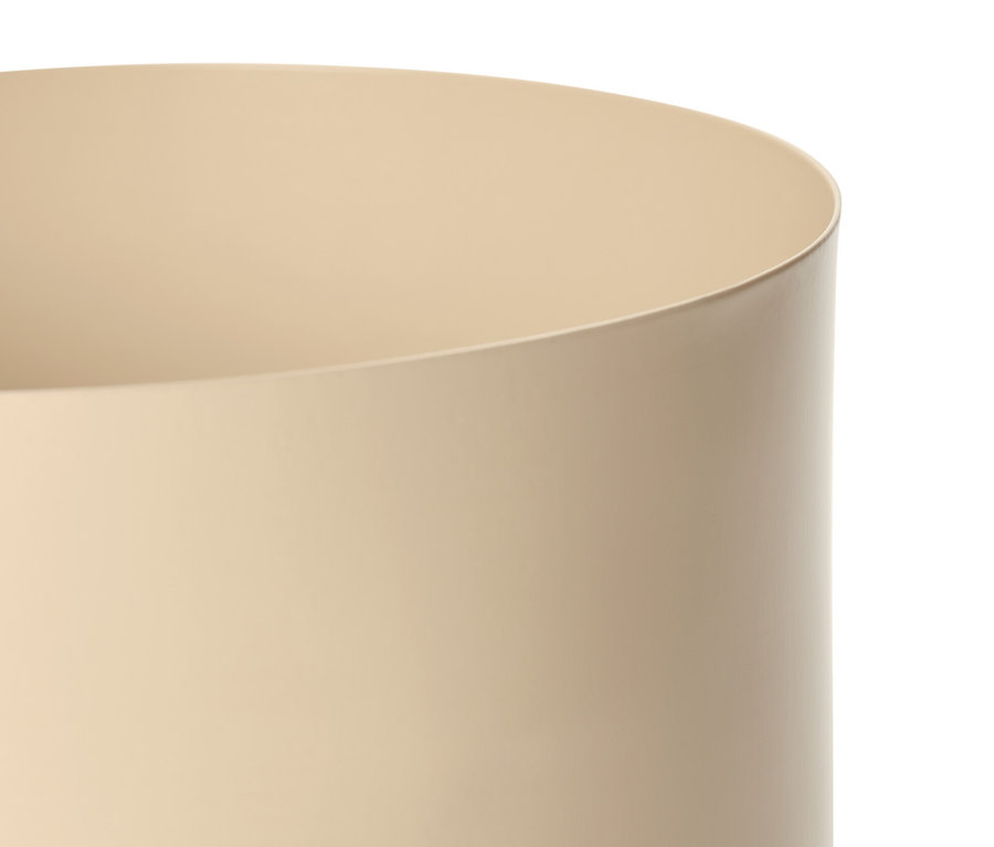 Egy kerek növénytartó részlete.